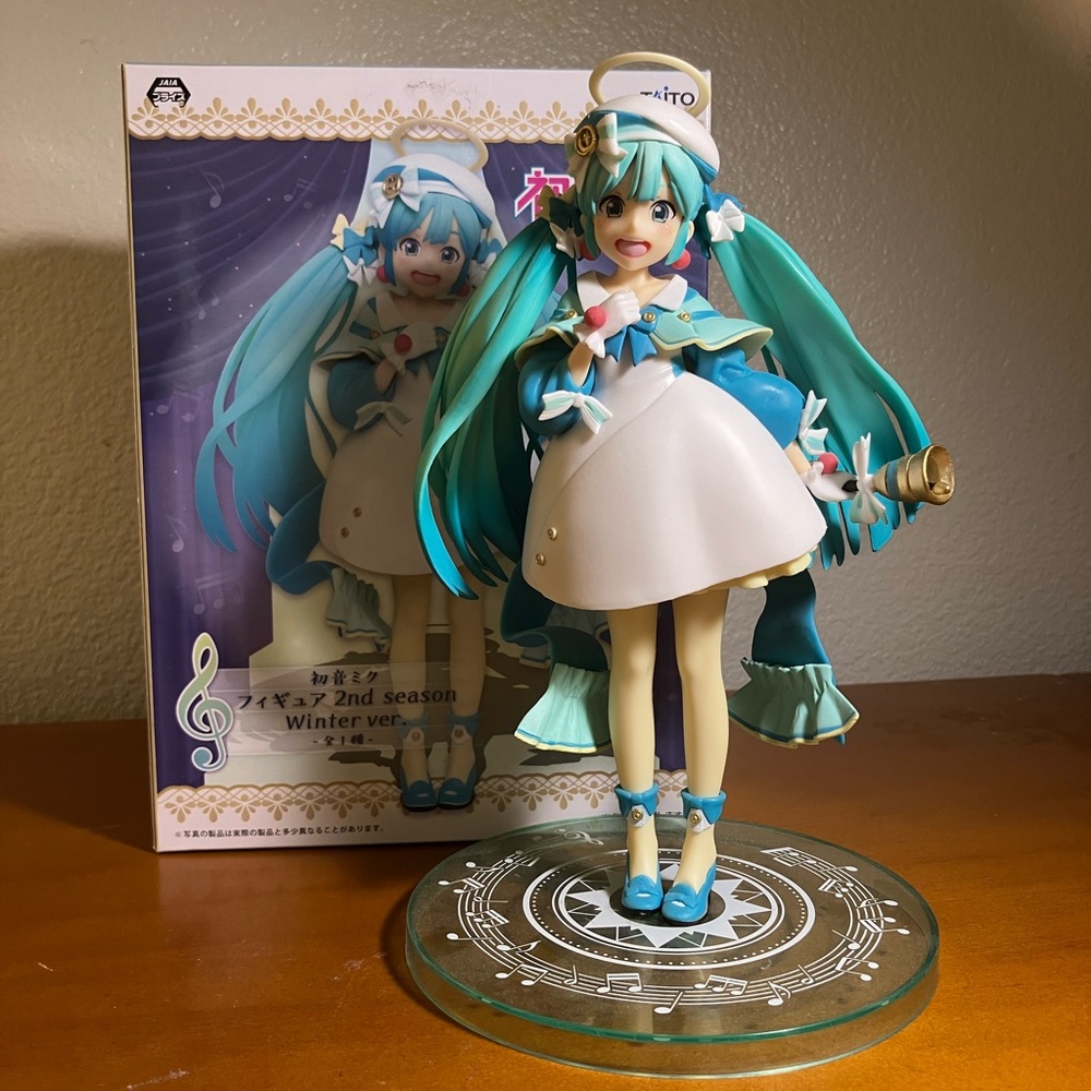 Hatsune Miku 2nd season winter ver figure anime